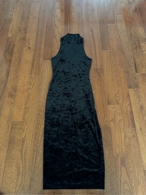 Kendall & Kylie Black Velvet High-Neck Maxi Dress